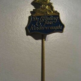Speldje 15 jaar kindervreugde (blauw)
