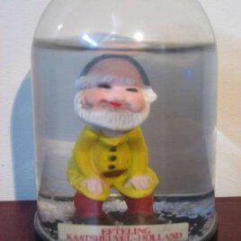 Sneeuwbol kabouter